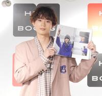 お気に入りカットをアピールする水沢林太郎