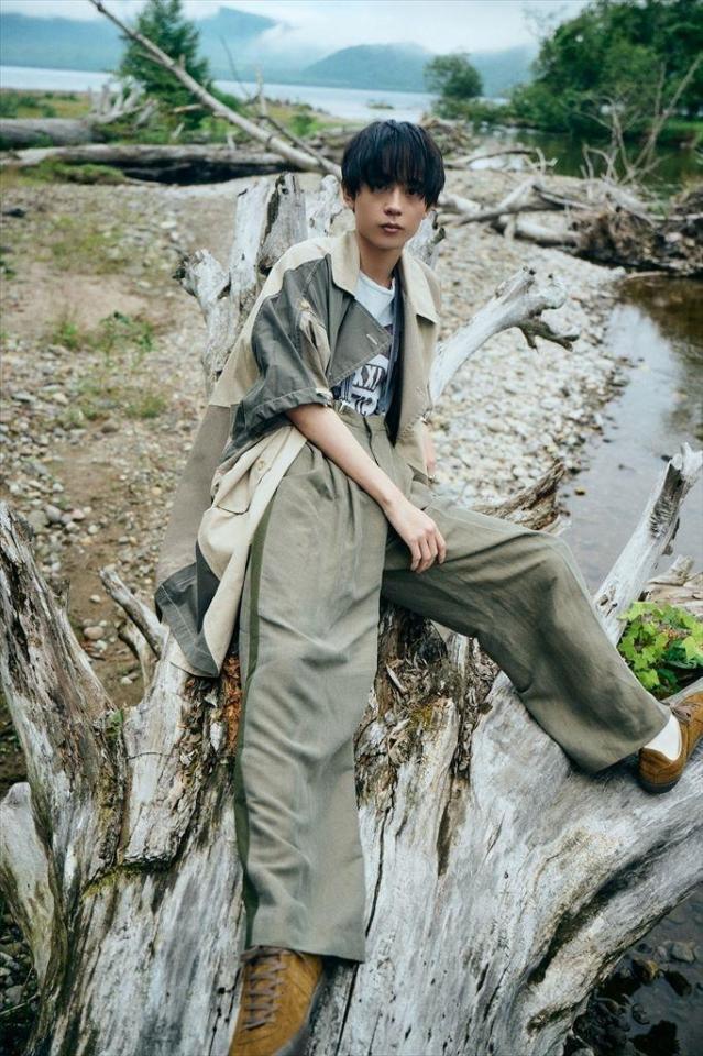 水沢林太郎１ｓｔ写真集『輪-ワッカ-』（ワニブックス刊）内カット（撮影：大石隼士）