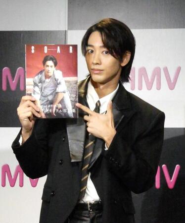 　写真集発売イベントを開いた近藤頌利