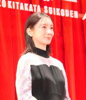 イベントに出席した波瑠