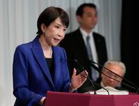 衆院選の結果を受け、記者会見する自民党総裁の高市首相＝９日午後、東京・永田町の党本部