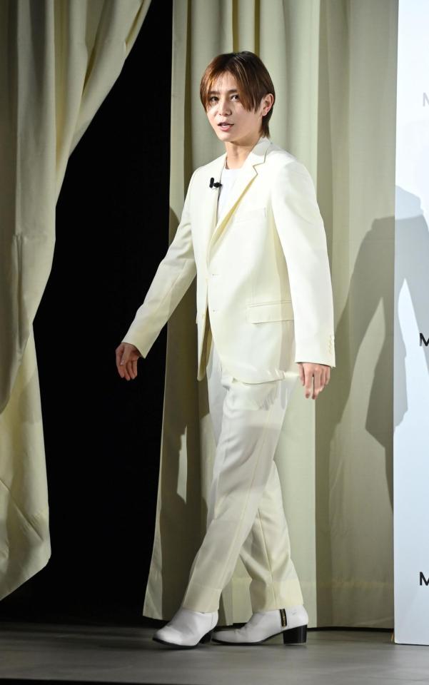 メイベリンニューヨークジャパンアンバサダーに就任した山田涼介＝ベクトルスタジオ（撮影・持木克友）