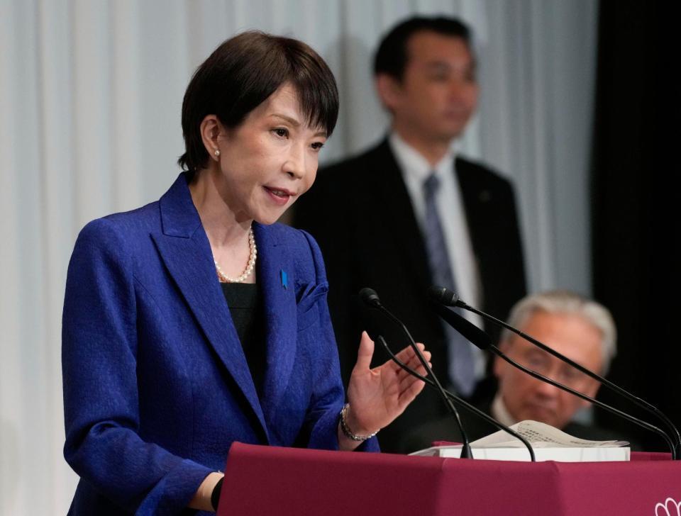 衆院選の結果を受け、記者会見する自民党総裁の高市首相＝９日午後、東京・永田町の党本部