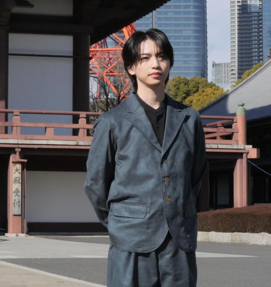 ヒット祈願を行った岩橋玄樹