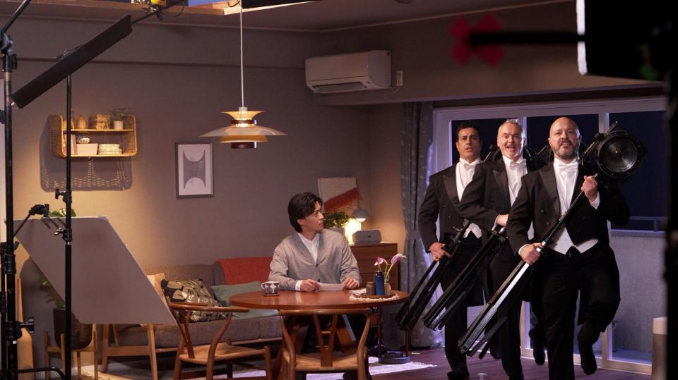 　小栗旬が出演する新ＣＭのカット