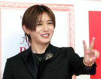 　笑顔でポーズをとるＨｅｙ！　Ｓａｙ！　ＪＵＭＰ・山田涼介（撮影・石井剣太郎）