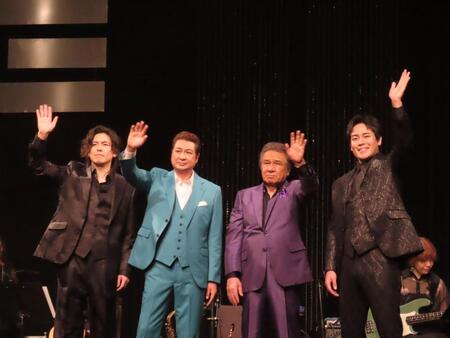 ファミリーコンサートを行った（左から）木村竜蔵、山川豊、鳥羽一郎、木村徹二