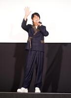 舞台あいさつに登壇した福山雅治（撮影・石井剣太郎）