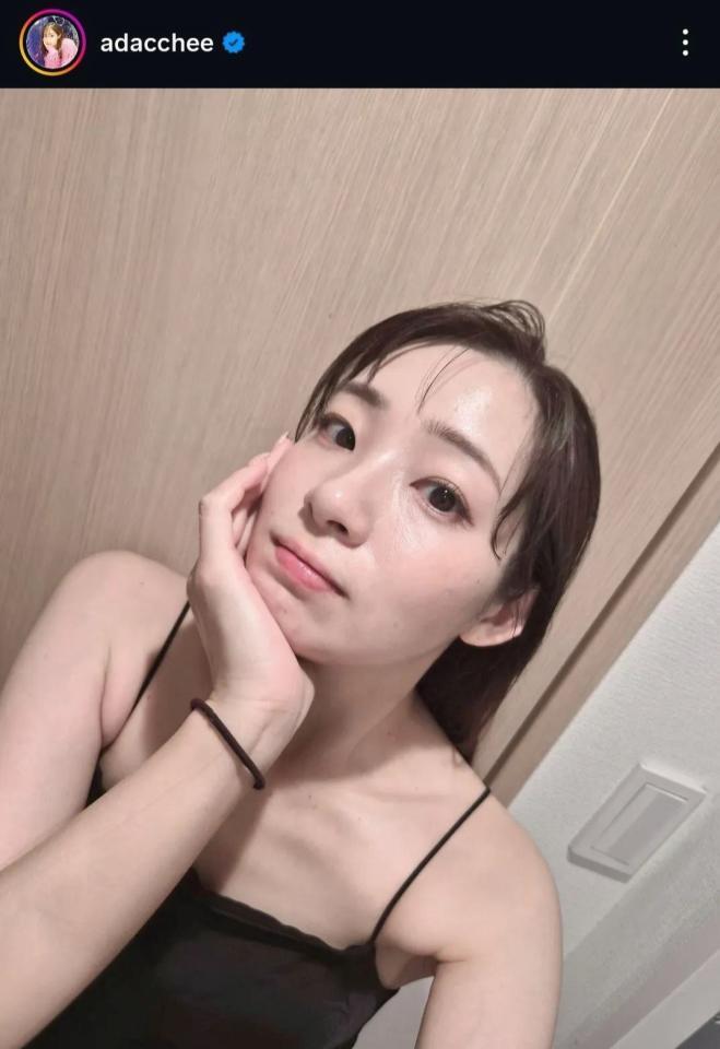 足立梨花インスタグラム＠ａｄａｃｃｈｅｅから