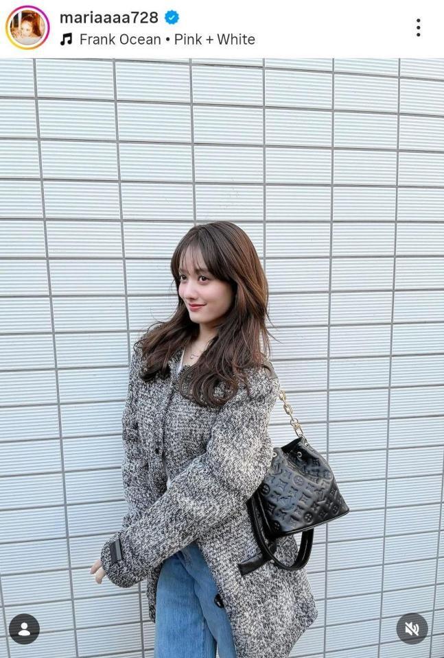 バッグとコートもヴィトン。谷まりあのインスタグラム＠ｍａｒｉａａａａ７２８より