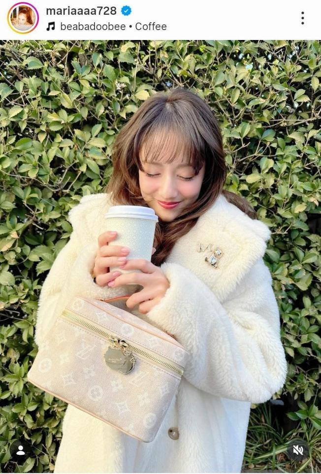 こちらもヴィトン。谷まりあのインスタグラム＠ｍａｒｉａａａａ７２８（１月２５日付）より