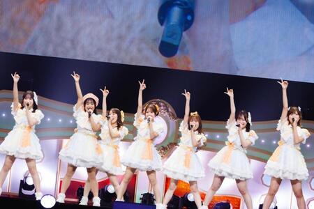 ＫＡＷＡＩＩ　ＬＡＢ．　ＭＡＴＥＳ（撮影・ヨシモリユウナ）