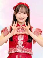 指原莉乃が作詞した「初恋に似てる」でセンターを務めるＡＫＢ４８研究生の近藤沙樹©ＡＫＢ４８