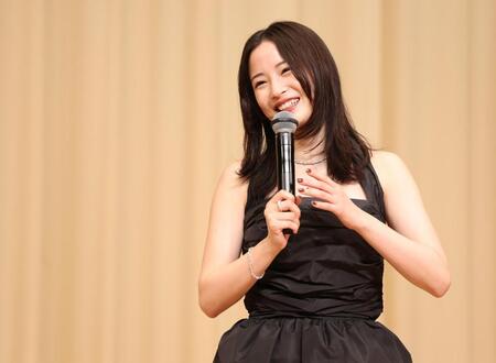 授賞式に参加した広瀬すず（撮影・石井剣太郎）