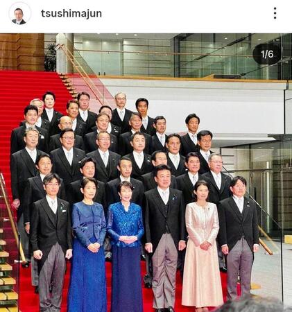 ３列目の左から３番目が津島淳氏。津島氏の公式インスタグラム＠ｔｓｕｓｈｉｍａｊｕｎより 