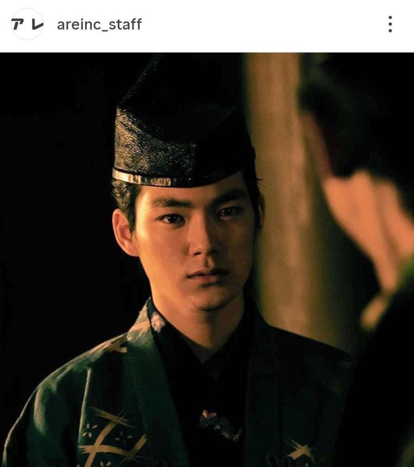 「鎌倉殿の１３人」で畠山重保役。所属事務所アレの公式インスタグラム＠ａｒｅｉｎｃ＿ｓｔａｆｆ（２２年９月６日付）より