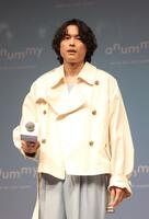 発表会に登壇したＳｉｘＴＯＮＥＳ・松村北斗（撮影・石井剣太郎）