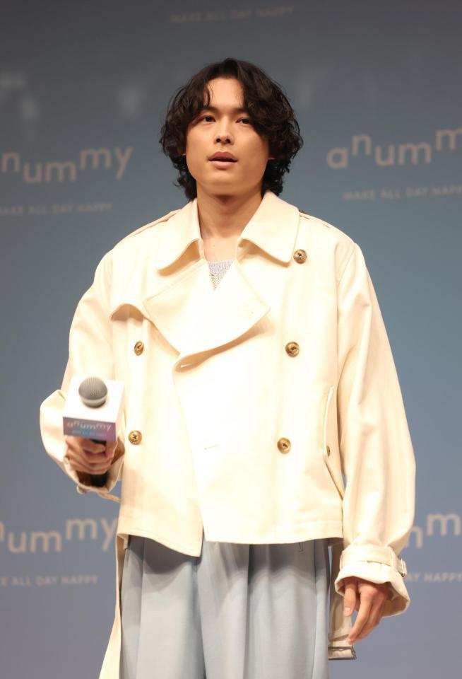 発表会に登壇したＳｉｘＴＯＮＥＳ・松村北斗（撮影・石井剣太郎）