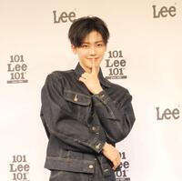 「キューポーズ」を披露するＮＣＴのＪＡＥＭＩＮ