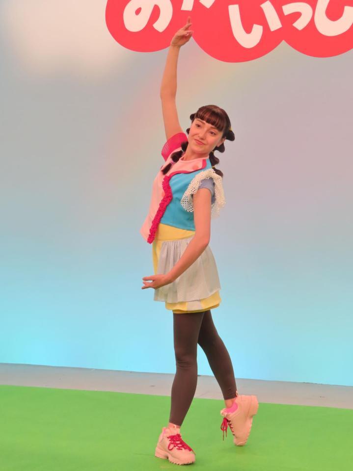 「おどりのお姉さん」に就任したアンジェ