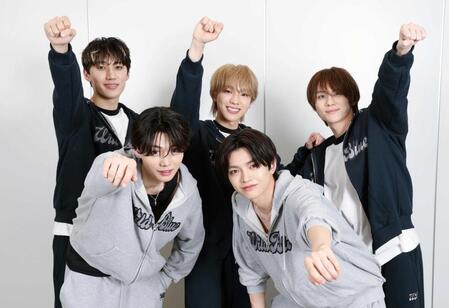 初の冠イベントに意気込むＷＩＬＤ　ＢＬＵＥ（前列左から）鈴陽向、宮武颯、（後列同）鈴川直弥、池田優斗、山下幸輝（撮影・伊藤笙子）