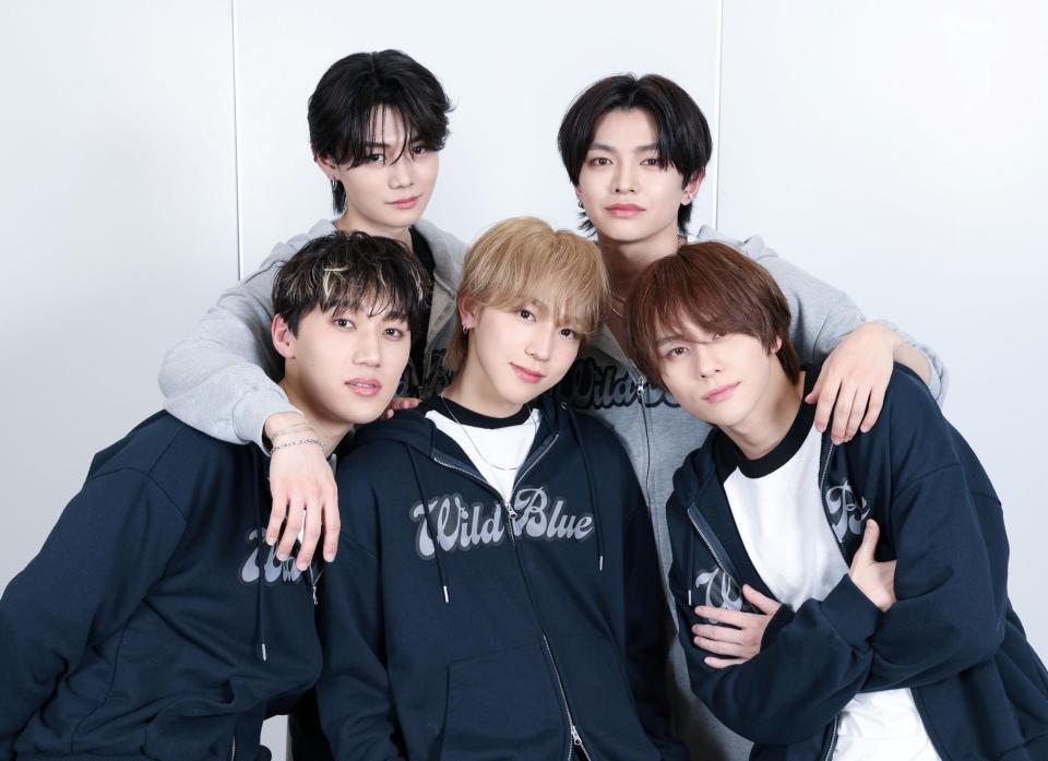 初の冠イベントに意気込むＷＩＬＤ　ＢＬＵＥ（前列左から）鈴川直弥、池田優斗、山下幸輝（後列同）鈴陽向、宮武颯（撮影・伊藤笙子）