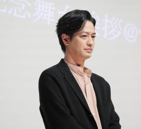 イベントに出席した竹財輝之助