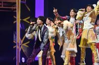 大阪松竹座のゲネプロに参加した嶋崎斗亜（左）ら関西ジュニア