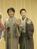 　新作歌舞伎「流白浪燦星（ルパン三世）　碧翠の麗城」上演記念スペシャルトークイベントに登壇した（左から）片岡愛之助、中村米吉