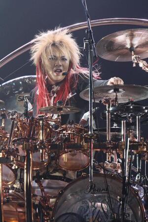 　ＬＵＮＡ　ＳＥＡのドラムで活躍した真矢さん