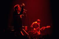 　ツアーファイナルで熱唱する平井堅（撮影・岩佐篤樹）