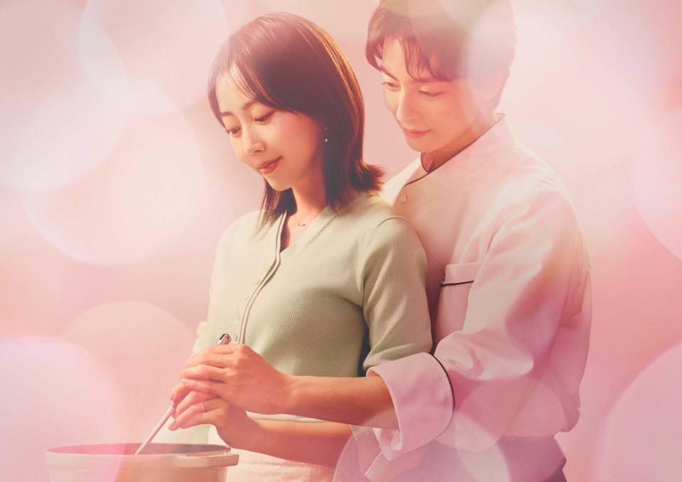 　ドラマ「今夜、秘密のキッチンで」に主演する木南晴夏（左）と高杉真宙