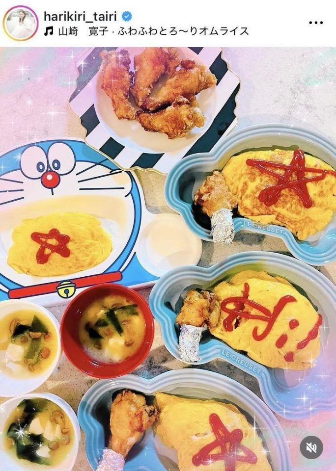 平愛梨のインスタグラム＠ｈａｒｉｋｉｒｉ＿ｔａｉｒｉ（１月１９日付）より 