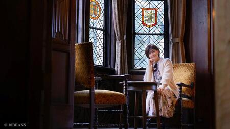 重要指定文化財の「大丸ヴィラ」を訪れた内田有紀（©テレビ東京）