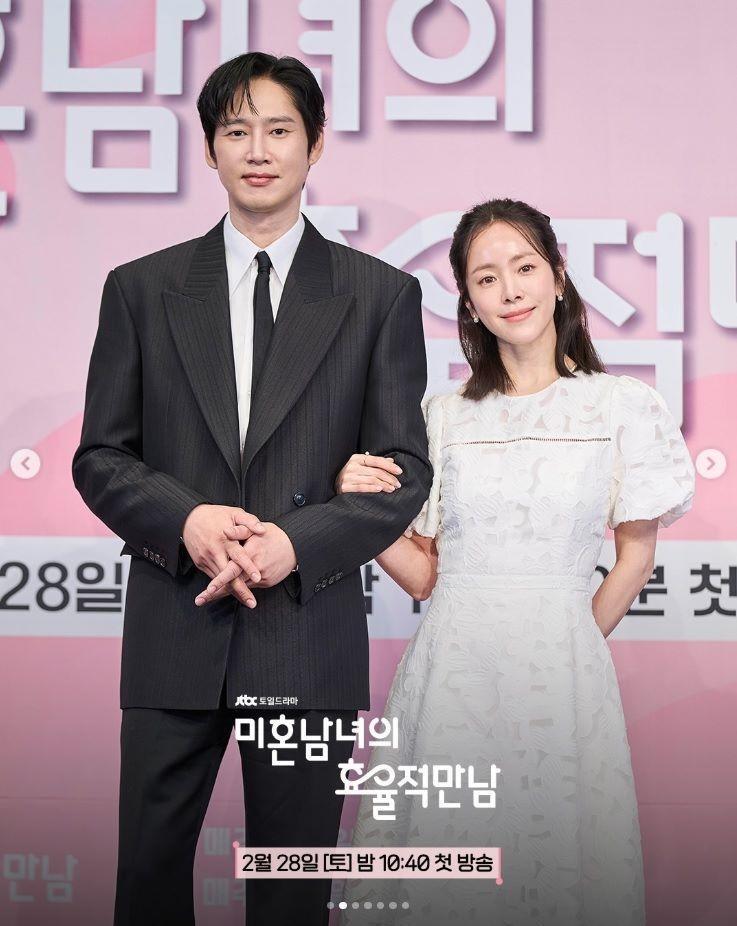 韓国放送局・ＪＴＢＣの公式インスタグラム＠ｊｔｂｃｄｒａｍａより　ドラマ「未婚男女の効率的な出会い」制作発表会に出席した（左から）パク・ソンフン、ハン・ジミン