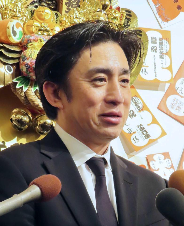 　献花に訪れた松本幸四郎