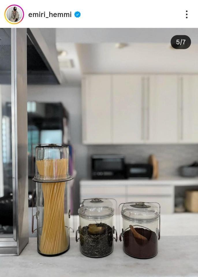 辺見えみりのインスタグラム＠ｅｍｉｒｉ＿ｈｅｍｍｉより 