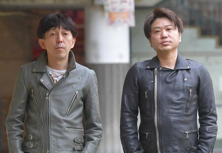 ２丁拳銃・小堀裕之（左）と川谷修士