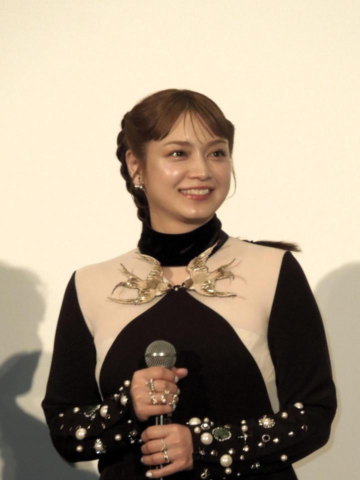 映画「ドラえもん　新・のび太の海底鬼岩城」公開記念舞台あいさつに登壇した平愛梨＝ＴＯＨＯシネマズ　六本木ヒルズ