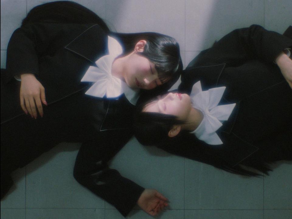 Ｒａｉｎ　Ｔｒｅｅの４ｔｈデジタルシングル「君の居場所、僕の居場所」ＭＵＳＩＣ　ＶＩＤＥＯ©ＯＶＥＲＳＥ／ＫＩＮＧ　ＲＥＣＯＲＤＳ