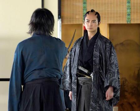 　台本になかった対面シーン（Ｃ）橋本エイジ・梅村真也／コアミックス　（Ｃ）ＴＨＥ　ＳＥＶＥＮ