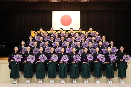 宝塚音楽学校第１１２期卒業式