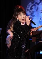 熱唱する未唯ｍｉｅ＝ＢＬＵＥＳ　ＡＬＬＥＹ　ＪＡＰＡＮ（撮影・金田祐二）
