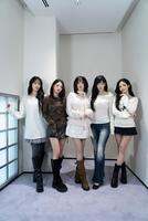 日本デビューへ意気込みを語った（左から）ペク・ジホン、イ・ナギョン、ソン・ハヨン、イ・チェヨン、パク・ジウォン©２０２６　ＡＳＮＤ　ＥＮＴＥＲＴＡＩＮＭＥＮＴ．　Ａｌｌ　Ｒｉｇｈｔｓ　Ｒｅｓｅｒｖｅｄ． 