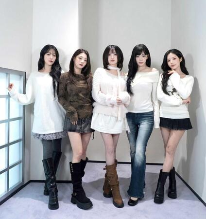 日本デビューへ意気込みを語った（左から）ペク・ジホン、イ・ナギョン、ソン・ハヨン、イ・チェヨン、パク・ジウォン（Ｃ）２０２６　ＡＳＮＤ　ＥＮＴＥＲＴＡＩＮＭＥＮＴ．　Ａｌｌ　Ｒｉｇｈｔｓ　Ｒｅｓｅｒｖｅｄ． 