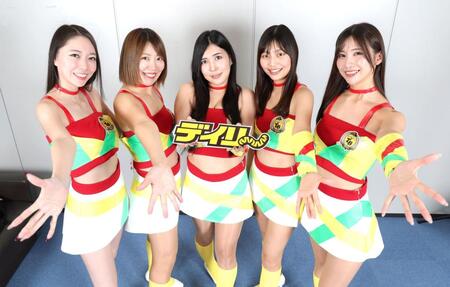 「第２２代　Ｂｅｒｒｙ　Ｇｉｒｌｓ」の（左から）清瀬美麗、桜井麻衣、那波青、若田奈々、廣川エレナ