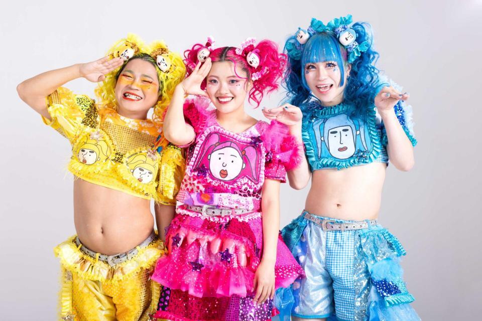 　進行役で出演する竹下☆ぱらだいす