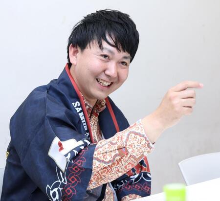 熱い野球愛を語るバッテリィズ・寺家（撮影・伊藤笙子）