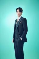 ドラマ「10回切って倒れない木はない」で主演を務める志尊淳