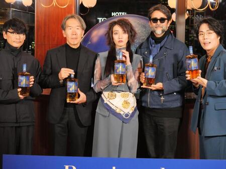 イベントに出席した（左から）山口一郎、上田義彦氏、長井短、吉田玲雄氏、くるま